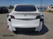 ✅ 2024 Tesla Model Y Long Range • VIN: 7SAYGDEE1RF152168 • Lot: 52436135. Wystawiony na Copart z przebiegiem 3 546 mil. Bezpłatny archiwum sprzedaży aukcyjnych z USA i szczegółowy raport historii pojazdu na DreamBid. Zdjęcie 6.