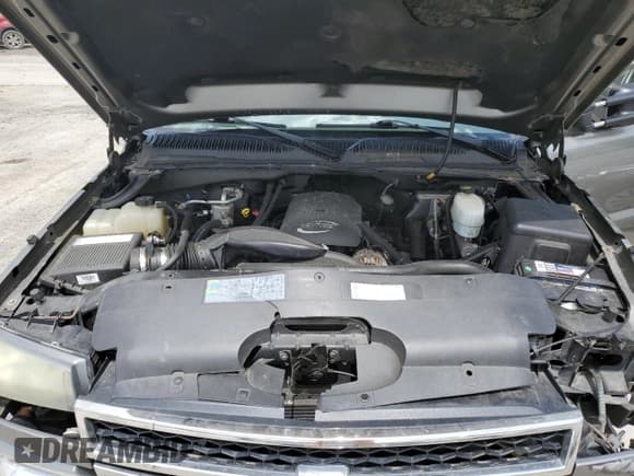 ✅ 2006 Chevrolet Silverado 2500HD Work Truck • VIN: 1GCHK29U56E162409 • Lot: 57626185. Wystawiony na Copart z przebiegiem 147 922 mil. Bezpłatny archiwum sprzedaży aukcyjnych z USA i szczegółowy raport historii pojazdu na DreamBid. Zdjęcie 11.