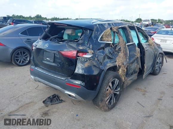 ✅ 2025 Mercedes-Benz GLA 250 • VIN: W1N4N4GB5SJ671011 • Lot: 42442204. Wystawiony na IAAI z przebiegiem 7 229 mil. Bezpłatny archiwum sprzedaży aukcyjnych z USA i szczegółowy raport historii pojazdu na DreamBid. Zdjęcie 4.