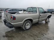 ✅ 2003 Chevrolet S-10 LS • VIN: 1GCCS14H838112838 • Лот: 85125934. Опубликован ранее на Copart с пробегом Не указан. Бесплатный доступ к архиву аукционных продаж из США и подробный отчёт об истории автомобиля на DreamBid. Изображение 3.