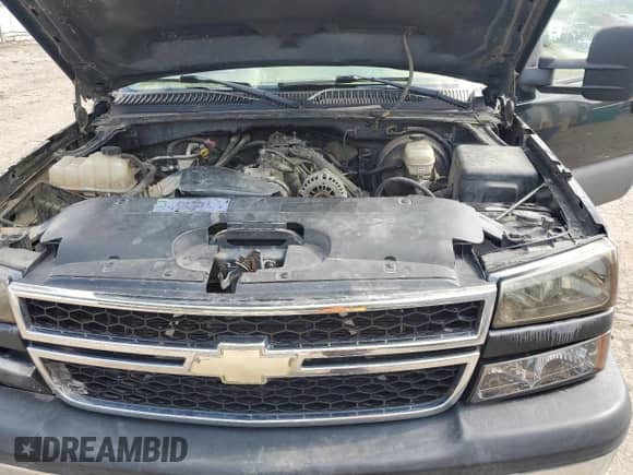 2006 Chevrolet Silverado 1500 LS z VIN 1GCEK19V36Z193687, wystawiony jako Copart lot #66843104 z przebiegiem 202 432 mil mil oraz Czysty tytuł • Clean title. Historia ofert i sprzedaży dostępna na DreamBid. Obrazek 11.