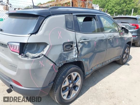 ✅ 2020 Jeep Compass Limited • VIN: 3C4NJDCB6LT208673 • Lot: 42423815. Listed on IAAI with 112,390 mi. Free auction sales archive from the USA and detailed vehicle history report at DreamBid. Image 6.