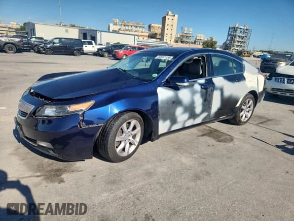 ✅ 2013 Acura TL • VIN: 19UUA8F20DA000829 • Лот: 82651155. Опубликован ранее на Copart с пробегом 152 383 миль. Бесплатный доступ к архиву аукционных продаж из США и подробный отчёт об истории автомобиля на DreamBid. Изображение 1.