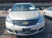 ✅ 2015 Chevrolet Traverse LT • VIN: 1GNKRGKD5FJ292200 • Lot: 43601906. Wystawiony na IAAI z przebiegiem 165 844 mil. Bezpłatny archiwum sprzedaży aukcyjnych z USA i szczegółowy raport historii pojazdu na DreamBid. Zdjęcie 12.