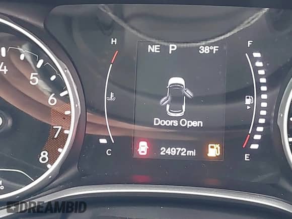 2021 Jeep Compass Latitude with VIN 3C4NJDBB6MT557755, listed as a IAAI auction lot 40976028 with 24,972 mi miles and . Bid and sale history available at DreamBid. Image 15.