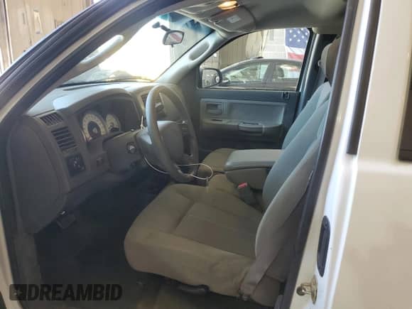 2006 Dodge Dakota SLT с VIN 1D7HW42K96S579208, выставлен на аукционе Copart как лот 71699414 с пробегом 178 506 миль миль и Чистый • Clean title. История ставок и продаж доступна на DreamBid. Изображение 7.