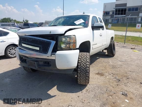 ✅ 2008 Chevrolet Silverado 1500 1LT • VIN: 1GCEC19J48Z227908 • Lot: 43246065. Listed on IAAI with 208,058 mi. Free auction sales archive from the USA and detailed vehicle history report at DreamBid. Image 17.
