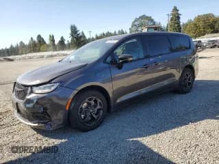 ✅ 2023 Chrysler Pacifica Hybrid Limited • VIN: 2C4RC1S70PR562866 • Lot: 81619465. Wystawiony na Copart z przebiegiem 90 635 mil. Bezpłatny archiwum sprzedaży aukcyjnych z USA i szczegółowy raport historii pojazdu na DreamBid. Zdjęcie 1.