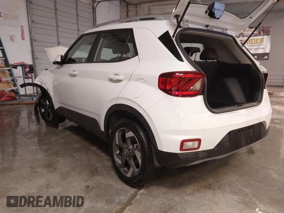 ✅ 2024 Hyundai Venue SEL • VIN: KMHRC8A3XRU332065 • Lot: 41328678. Wystawiony na IAAI z przebiegiem 3 787 mil. Bezpłatny archiwum sprzedaży aukcyjnych z USA i szczegółowy raport historii pojazdu na DreamBid. Zdjęcie 3.