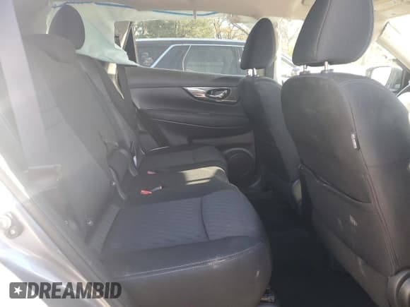 ✅ 2018 Nissan Rogue S • VIN: KNMAT2MV5JP583980 • Lot: 90927565. Wystawiony na Copart z przebiegiem 55 541 mil. Bezpłatny archiwum sprzedaży aukcyjnych z USA i szczegółowy raport historii pojazdu na DreamBid. Zdjęcie 11.