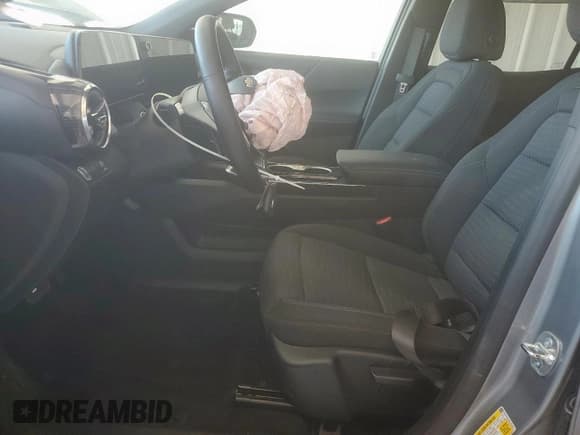 ✅ 2025 Chevrolet Equinox FWD LT • VIN: 3GNAXHEG9SL213627 • Lot: 68327225. Wystawiony na Copart z przebiegiem 16 836 mil. Bezpłatny archiwum sprzedaży aukcyjnych z USA i szczegółowy raport historii pojazdu na DreamBid. Zdjęcie 7.