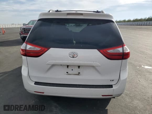 ✅ 2017 Toyota Sienna LE • VIN: 5TDKZ3DC4HS776029 • Lot: 92245735. Listed on Copart with 113,150 mi. Free auction sales archive from the USA and detailed vehicle history report at DreamBid. Image 6.