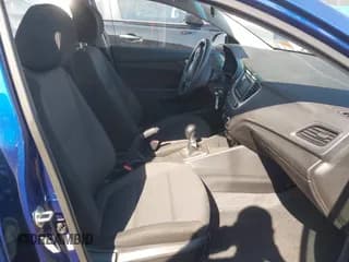 ✅ 2018 Hyundai Accent SE • VIN: 3KPC24A3XJE021650 • Lot: 43357835. Wystawiony na IAAI z przebiegiem 80 720 mil. Bezpłatny archiwum sprzedaży aukcyjnych z USA i szczegółowy raport historii pojazdu na DreamBid. Zdjęcie 5.