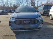 ✅ 2025 Ford Escape ST-Line Select • VIN: 1FMCU9NA5SUB34243 • Лот: 94181495. Опубликован ранее на Copart с пробегом 7 330 миль. Бесплатный доступ к архиву аукционных продаж из США и подробный отчёт об истории автомобиля на DreamBid. Изображение 5.