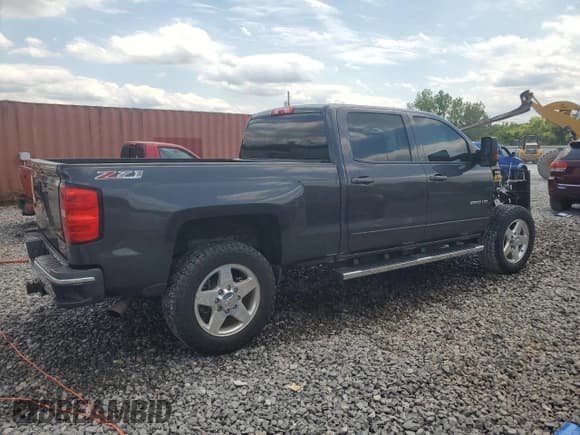 ✅ 2015 Chevrolet Silverado 2500HD LT • VIN: 1GC1KVEG7FF520039 • Lot: 57408335. Wystawiony na Copart z przebiegiem 115 804 mil. Bezpłatny archiwum sprzedaży aukcyjnych z USA i szczegółowy raport historii pojazdu na DreamBid. Zdjęcie 3.