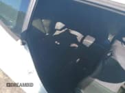 ✅ 2019 Dodge Challenger SXT • VIN: 2C3CDZAG4KH525230 • Lot: 43589020. Wystawiony na IAAI z przebiegiem Nie podano. Bezpłatny archiwum sprzedaży aukcyjnych z USA i szczegółowy raport historii pojazdu na DreamBid. Zdjęcie 8.