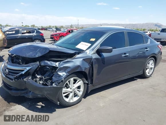 ✅ 2013 Nissan Altima SL • VIN: 1N4AL3AP5DN488188 • Lot: 42637660. Listed on IAAI with 182,891 mi. Free auction sales archive from the USA and detailed vehicle history report at DreamBid. Image 2.