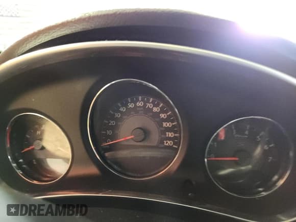 ✅ 2012 Chrysler 200 S • VIN: 1C3CCBHG4CN177048 • Lot: 71971395. Listed on Copart with Not provided. Free auction sales archive from the USA and detailed vehicle history report at DreamBid. Image 9.