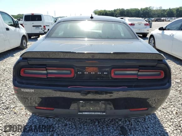 ✅ 2017 Dodge Challenger SXT • VIN: 2C3CDZAG4HH561377 • Lot: 58806524. Wystawiony na Copart z przebiegiem 106 719 mil. Bezpłatny archiwum sprzedaży aukcyjnych z USA i szczegółowy raport historii pojazdu na DreamBid. Zdjęcie 6.
