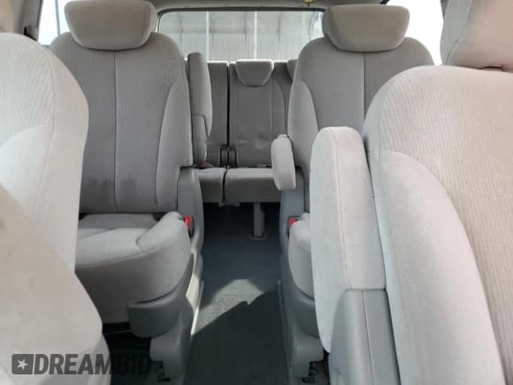 ✅ 2008 Kia Sedona LX • VIN: KNDMB233886202364 • Lot: 81435215. Listed on Copart with 95,312 mi. Free auction sales archive from the USA and detailed vehicle history report at DreamBid. Image 10.