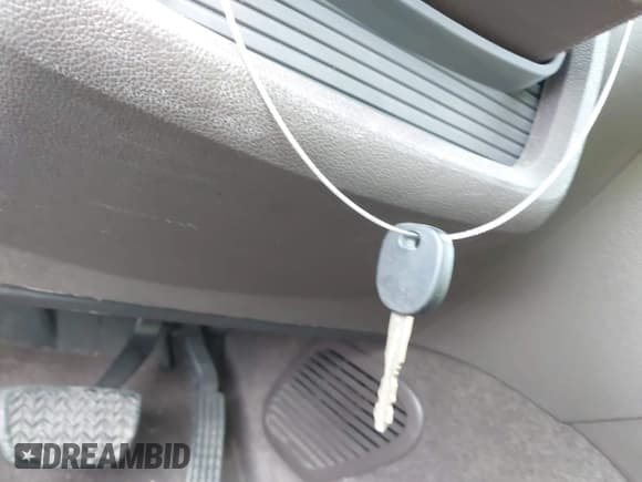 ✅ 2016 Buick Enclave Premium • VIN: 5GAKRCKD8GJ145728 • Lot: 42205122. Wystawiony na IAAI z przebiegiem 105 531 mil. Bezpłatny archiwum sprzedaży aukcyjnych z USA i szczegółowy raport historii pojazdu na DreamBid. Zdjęcie 11.