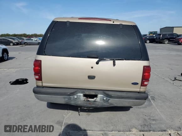 ✅ 1998 Ford Expedition XLT • VIN: 1FMRU1765WLA78708 • Lot: 78035824. Wystawiony na Copart z przebiegiem 364 964 mil. Bezpłatny archiwum sprzedaży aukcyjnych z USA i szczegółowy raport historii pojazdu na DreamBid. Zdjęcie 6.