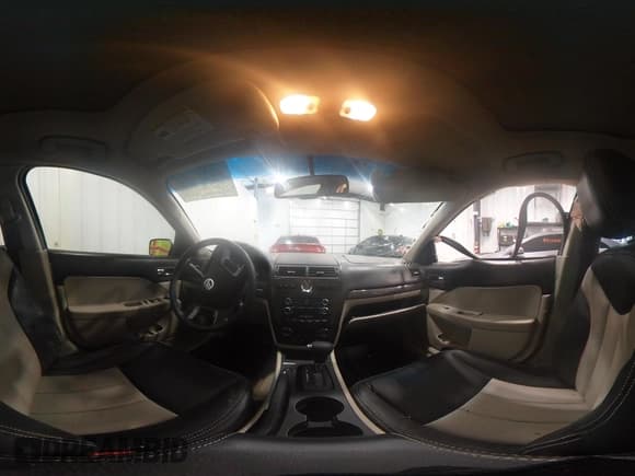 ✅ 2009 Mercury Milan Premier • VIN: 3MEHM08Z29R610729 • Lot: 42116324. Listed on IAAI with Not provided. Free auction sales archive from the USA and detailed vehicle history report at DreamBid. Image 17.