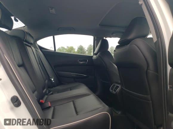 ✅ 2018 Acura TLX Technology • VIN: 19UUB3F57JA002406 • Lot: 56193705. Listed on Copart with 63,879 mi. Free auction sales archive from the USA and detailed vehicle history report at DreamBid. Image 10.