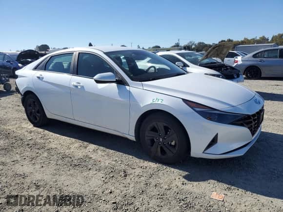 2021 Hyundai Elantra SEL z VIN 5NPLM4AG9MH001564, wystawiony jako Copart lot #90516475 z przebiegiem 43 660 mil mil oraz Szkoda całkowita • Salvage title. Historia ofert i sprzedaży dostępna na DreamBid. Obrazek 4.