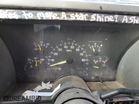 ✅ 1992 Chevrolet Silverado 1500 • VIN: 2GCEK19K4N1158945 • Лот: 84949824. Опубликован ранее на Copart с пробегом 311 866 миль. Бесплатный доступ к архиву аукционных продаж из США и подробный отчёт об истории автомобиля на DreamBid. Изображение 9.