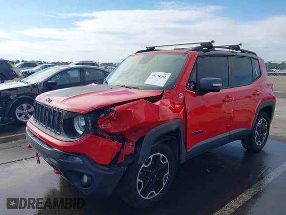 ✅ 2017 Jeep Renegade Trailhawk • VIN: ZACCJBCB3HPF28513 • Lot: 43738016. Wystawiony na IAAI z przebiegiem 120 328 mil. Bezpłatny archiwum sprzedaży aukcyjnych z USA i szczegółowy raport historii pojazdu na DreamBid. Zdjęcie 6.