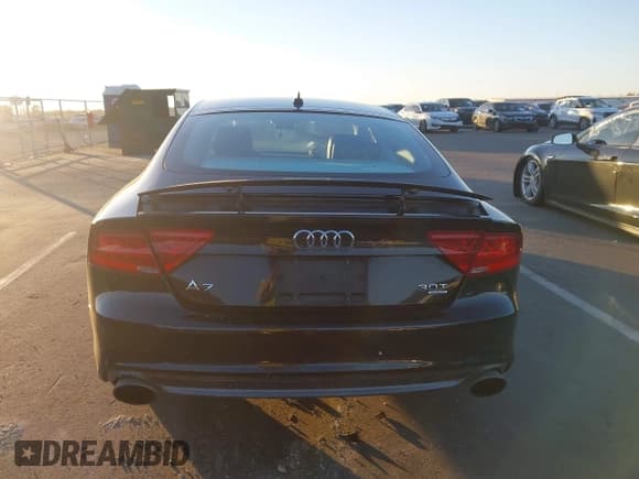 ✅ 2012 Audi A7 Prestige • VIN: WAUSGAFC8CN001381 • Lot: 43621268. Wystawiony na IAAI z przebiegiem 120 071 mil. Bezpłatny archiwum sprzedaży aukcyjnych z USA i szczegółowy raport historii pojazdu na DreamBid. Zdjęcie 16.
