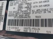 ✅ 2024 Toyota Tundra Limited Hybrid • VIN: 5TFJC5DB5RX046352 • Lot: 42139232. Wystawiony na IAAI z przebiegiem 22 189 mil. Bezpłatny archiwum sprzedaży aukcyjnych z USA i szczegółowy raport historii pojazdu na DreamBid. Zdjęcie 9.