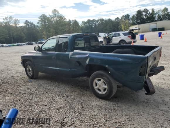 1998 Dodge Dakota SLT with VIN 1B7GL22X0WS571187, listed as a Copart auction lot 81722905 with 129,295 mi miles and Salvage title. Bid and sale history available at DreamBid. Image 2.