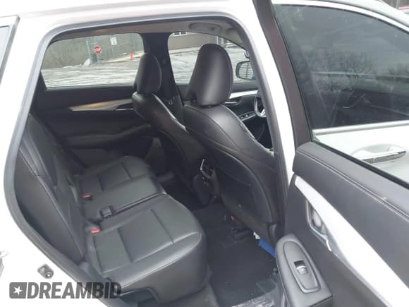 ✅ 2019 Infiniti QX50 Luxe • VIN: 3PCAJ5M3XKF122632 • Lot: 41649378. Listed on IAAI with 80,156 mi. Free auction sales archive from the USA and detailed vehicle history report at DreamBid. Image 8.