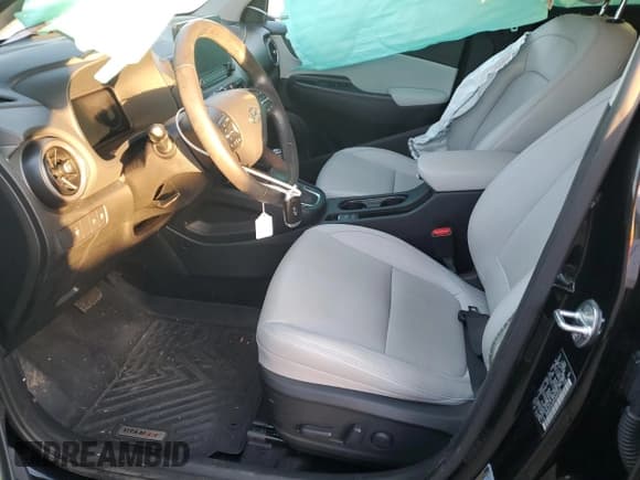 ✅ 2023 Hyundai Kona Limited • VIN: KM8K5CA38PU940534 • Lot: 84629645. Wystawiony na Copart z przebiegiem 31 224 mil. Bezpłatny archiwum sprzedaży aukcyjnych z USA i szczegółowy raport historii pojazdu na DreamBid. Zdjęcie 7.