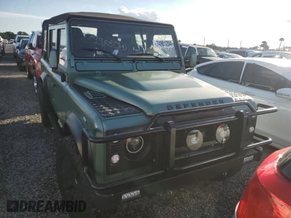 ✅ 1983 Land Rover Defender • VIN: SALLDHMV2AA199289 • Lot: 74901204. Listed on Copart with 965 mi. Free auction sales archive from the USA and detailed vehicle history report at DreamBid. Image 5.