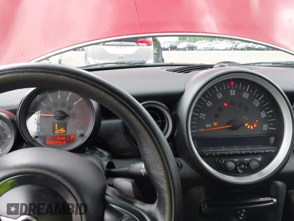 ✅ 2015 MINI Roadster S • VIN: WMWSY3C57FT595833 • Лот: 41760359. Опубликован ранее на IAAI с пробегом 29 519 миль. Бесплатный доступ к архиву аукционных продаж из США и подробный отчёт об истории автомобиля на DreamBid. Изображение 7.