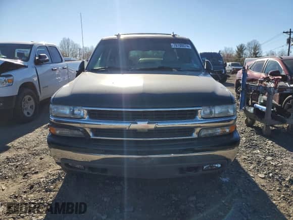 2003 Chevrolet Suburban Z71 с VIN 3GNFK16Z93G327424, выставлен на аукционе Copart как лот 78700074 с пробегом Не указан миль и Чистый • Clean title. История ставок и продаж доступна на DreamBid. Изображение 5.