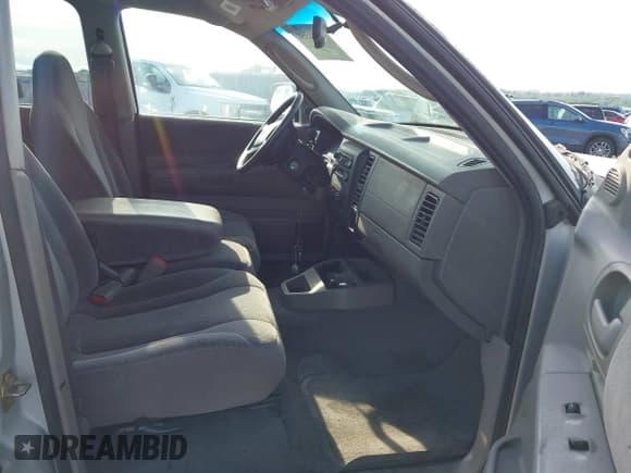 ✅ 2001 Dodge Dakota Sport • VIN: 1B7HG2AN91S290457 • Lot: 42381350. Wystawiony na IAAI z przebiegiem 192 163 mil. Bezpłatny archiwum sprzedaży aukcyjnych z USA i szczegółowy raport historii pojazdu na DreamBid. Zdjęcie 5.