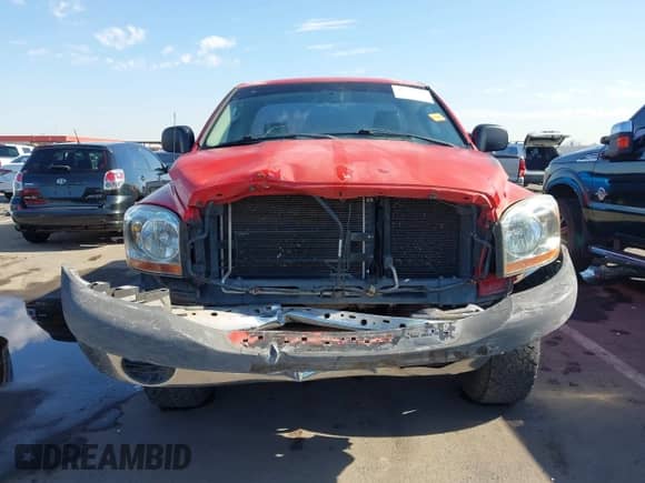 ✅ 2006 Dodge 1500 SLT • VIN: 1D7HU16N56J147956 • Лот: 42593313. Размещён на IAAI с пробегом 252 645 миль миль. Получите бесплатный доступ к архиву аукционных продаж из США и посмотрите подробный отчёт об истории автомобиля на DreamBid. Изображение 6.