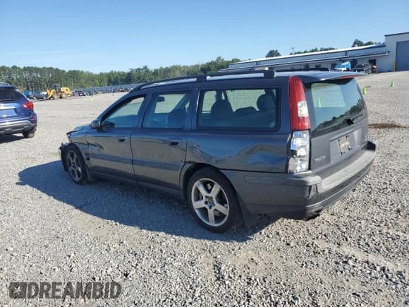 ✅ 2004 Volvo V70 R • VIN: YV1SJ52Y442418765 • Lot: 71171545. Listed on Copart with 132,091 mi. Free auction sales archive from the USA and detailed vehicle history report at DreamBid. Image 2.