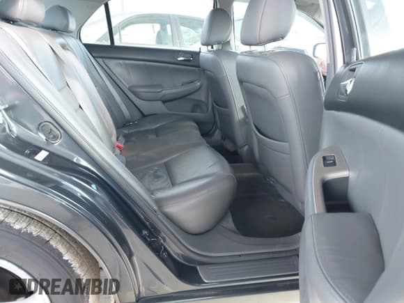 ✅ 2006 Honda Accord EX-L • VIN: 1HGCM56876A061183 • Lot: 43793606. Listed on IAAI with 93,117 mi. Free auction sales archive from the USA and detailed vehicle history report at DreamBid. Image 8.