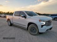 ✅ 2022 Chevrolet Silverado 1500 High Country • VIN: 3GCPAFED1NG522942 • Лот: 85318435. Опубликован ранее на Copart с пробегом 46 662 миль. Бесплатный доступ к архиву аукционных продаж из США и подробный отчёт об истории автомобиля на DreamBid. Изображение 4.