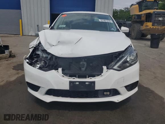 ✅ 2019 Nissan Sentra S • VIN: 3N1AB7AP0KY337282 • Lot: 67461235. Wystawiony na Copart z przebiegiem 126 961 mil. Bezpłatny archiwum sprzedaży aukcyjnych z USA i szczegółowy raport historii pojazdu na DreamBid. Zdjęcie 5.