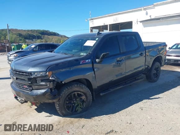 ✅ 2021 Chevrolet Silverado 1500 LT Trail Boss • VIN: 1GCPYFED9MZ355983 • Lot: 43345360. Wystawiony na IAAI z przebiegiem 94 150 mil. Bezpłatny archiwum sprzedaży aukcyjnych z USA i szczegółowy raport historii pojazdu na DreamBid. Zdjęcie 17.