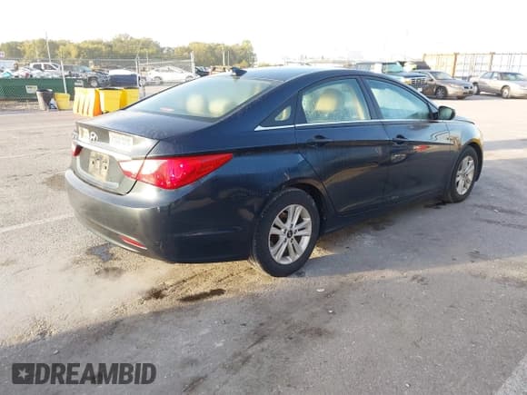 ✅ 2013 Hyundai Sonata GLS • VIN: 5NPEB4AC3DH730171 • Лот: 43525188. Опубликован ранее на IAAI с пробегом 126 873 миль. Бесплатный доступ к архиву аукционных продаж из США и подробный отчёт об истории автомобиля на DreamBid. Изображение 4.