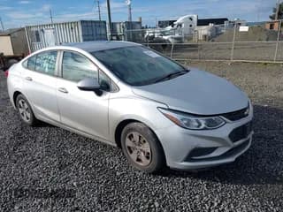 ✅ 2018 Chevrolet Cruze LS • VIN: 1G1BB5SMXJ7188902 • Lot: 41896739. Listed on IAAI with 104,084 mi. Free auction sales archive from the USA and detailed vehicle history report at DreamBid. Image 1.