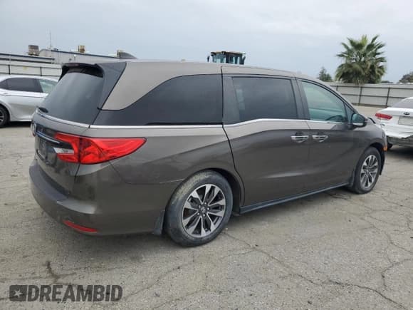 ✅ 2023 Honda Odyssey EX-L • VIN: 5FNRL6H62PB028677 • Лот: 92737225. Опубликован ранее на Copart с пробегом 9 862 миль. Бесплатный доступ к архиву аукционных продаж из США и подробный отчёт об истории автомобиля на DreamBid. Изображение 3.