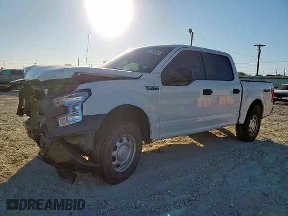 ✅ 2017 Ford F-150 XL • VIN: 1FTEW1E86HKE26333 • Lot: 92000805. Listed on Copart with 138,705 mi. Free auction sales archive from the USA and detailed vehicle history report at DreamBid. Image 1.